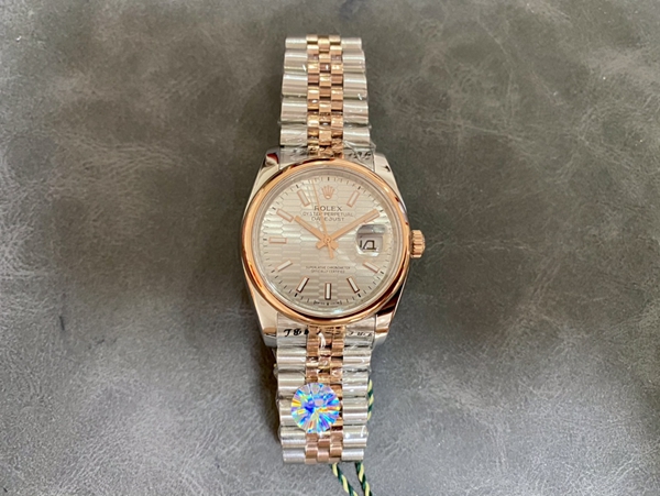 激安ロレックス着用イメージ